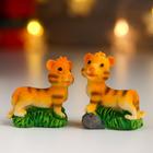 Сувенир полистоун "Маленький тигр на лугу" МИКС 3,8х2х2,5 см