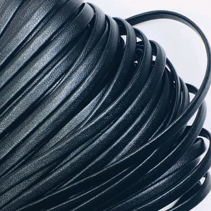 Шнур декоративный, кожзам, 4 мм, цвет чёрный