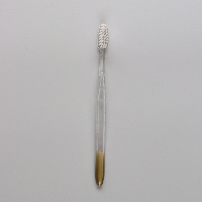 Зубная щетка "Европейский стиль" 17 см с рельефной щетиной микс в инд пакете микс